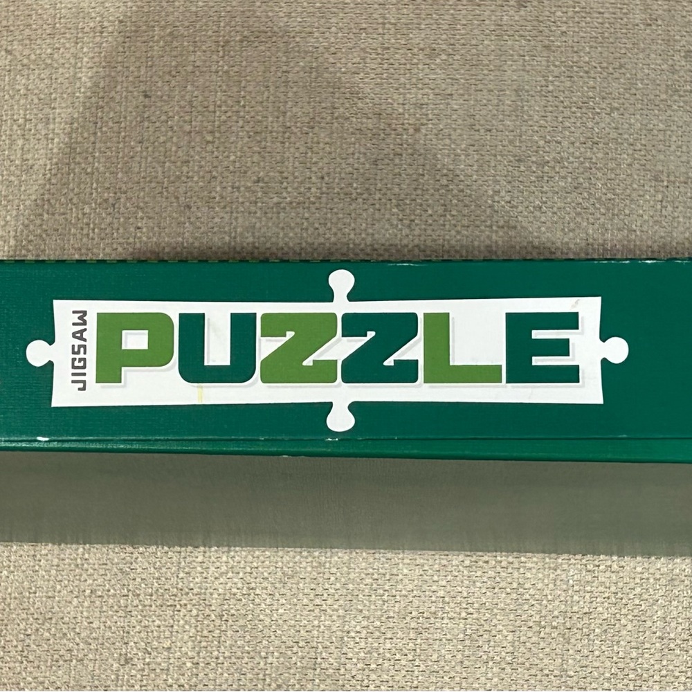 Christmas Town Square Jigsaw Puzzle - 500 Pieces - Find the Hidden Pictures - Picture 6 of 6